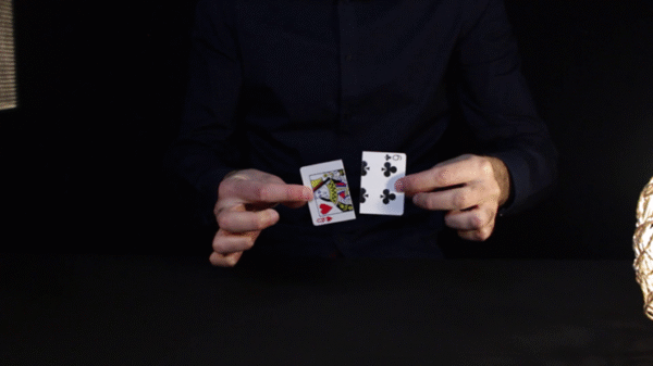 Split Prediction Red (Gimmicks and online instructions) by Massimo Cascione & Anthony Stan