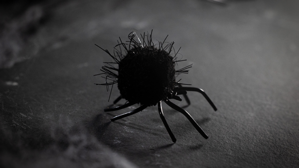 43779-alt4 The Web Returns (Gimmicks and Online Instructions) by Murphy's Magic - Trick