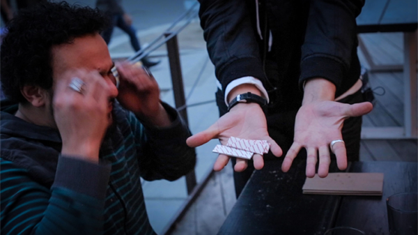 60715-alt5 Oh So Juicy (Gimmick and Online Instructions) by Brandon David and Chris Turchi - Trick