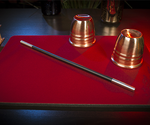 Deluxe Close-Up Pad 11X16 (Red) by Murphy's Magic Supplies - Trick