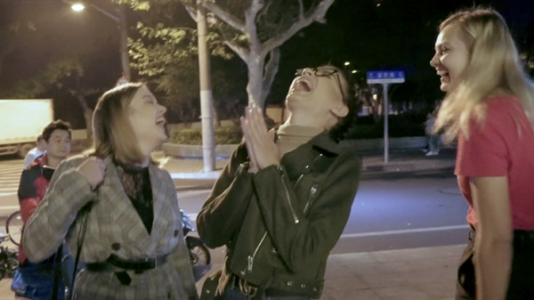 66667-alt4 Gum to Anything (Gimmicks and Online Instructions) by Sansminds Magic