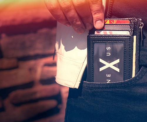 Nexus Wallet (Gimmick & Online Instructions) by Javier Fuenmayor - Trick