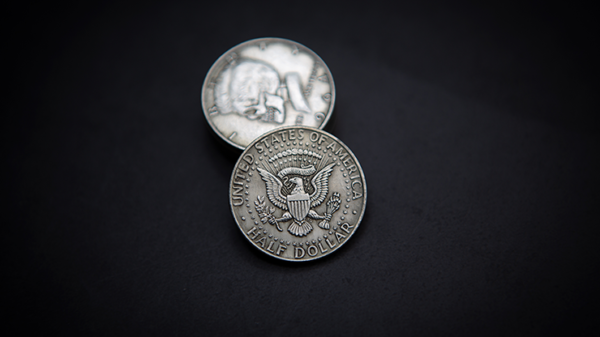 68766-alt3 KENNEDY SKULL HEAD COIN by Men Zi Magic