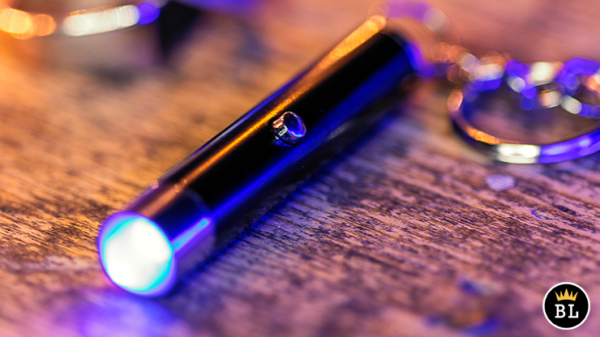 69624-alt5 LUX by Lloyd Barnes