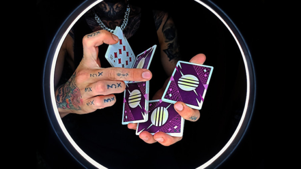 72194-alt4 Retro Wave Playing Cards