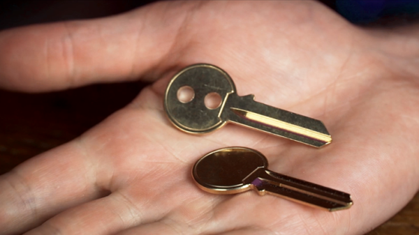 72668-alt2 Keymaster Brass (Gimmicks and Online Instructions) by Craig Petty - Trick