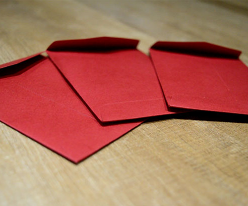 DECIPHER RED (Gimmick and Online Instructions) by Manoj Kaushal - Trick