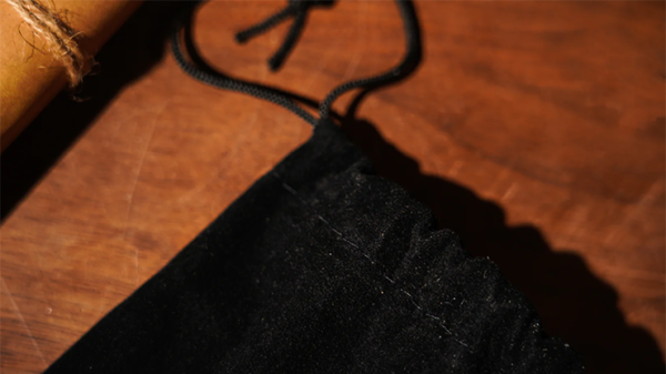 75889-alt4 X Light by Kingsley Xu - Trick