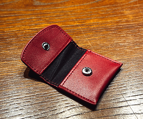 The Cowhide Coin Wallet (Red) by Bacon Magic - Trick