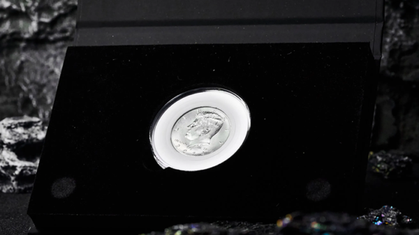 77376-alt3 Kungfu Coin by Bluether Magic and Raphael