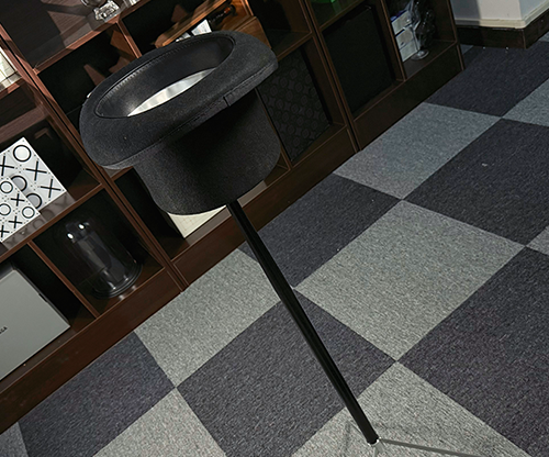 The Cane Table (Top Hat) by Junjie Li, Bond Lee & MS Magic