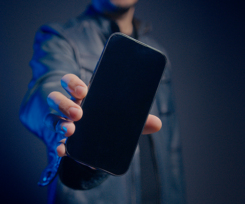 Leviosa Phone by João Miranda and Julio Montoro