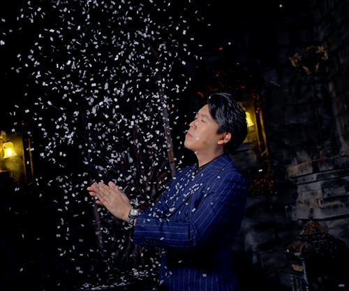 Invisible Snow by Bond Lee and MS Magic