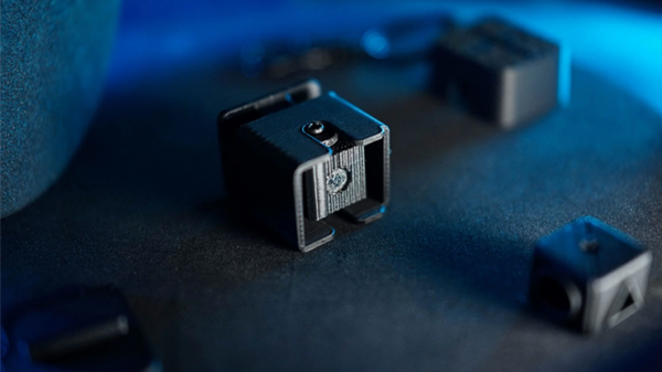 79069-alt3 The EDC Holder by Mai Bro & TCC Magic