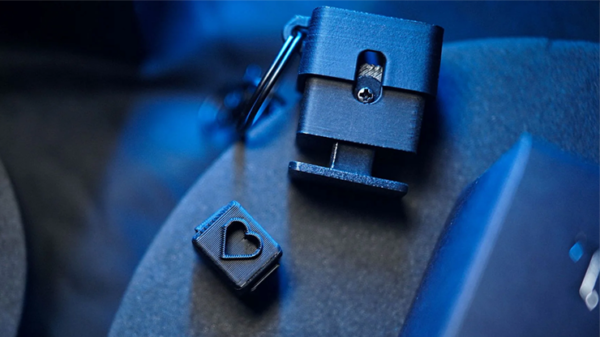 79069-alt4 The EDC Holder by Mai Bro & TCC Magic