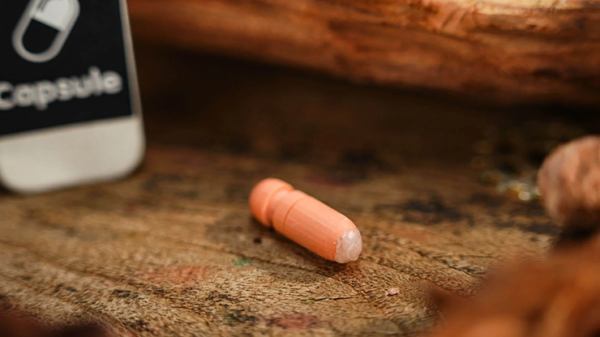 80320-alt4 Capsule by Million & Egg & TCC Magic