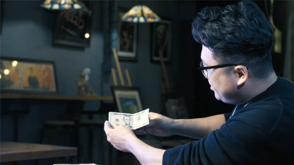 80272-alt1 The Right Bill (EUR) by Wang Zhe & Bacon Magic