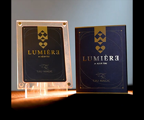 Lumiere (Blue) By Agus Tjiu
