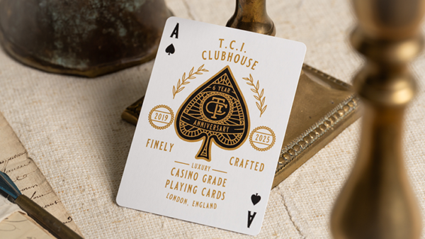 80407-alt2 TCI Clubhouse (White) Playing Cards