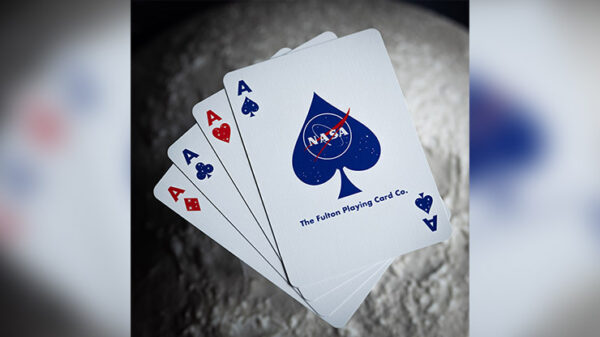 81092-alt2.png NASA HOLOGRAPHIC FOIL "MEATBALL" LOGO PLAYING CARDS
