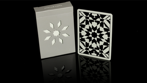 79390-alt4 Majolica V2 Luminescent Playing Cards