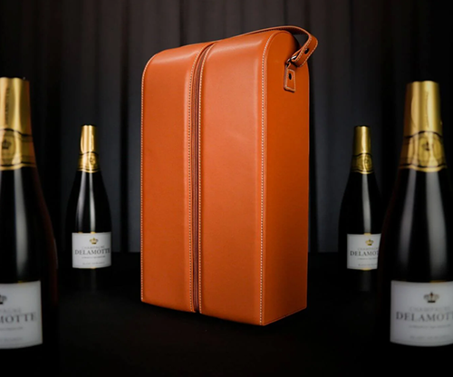 Miracle Wine Bottles Champagne Model Complete Set with Case by TCC Magic