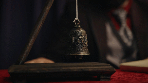 81063-alt2 Devil's Bell by Magos Artesanos