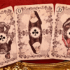 81286-alt2 Wars of the Roses (2nd Edition Red Tuck- Gilded ) Playing Cards